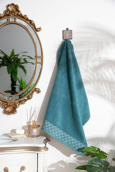 JAKARLI GEOMETRİK DESEN BORDÜRLÜ HAVLU YEŞİL 70x140cm (TRY) - 2